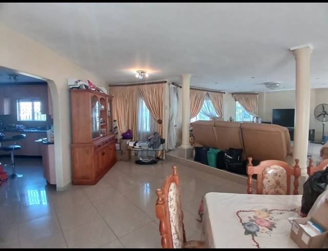 4 BEDROOM FREEHOLD FOR SALE IN AVOCA